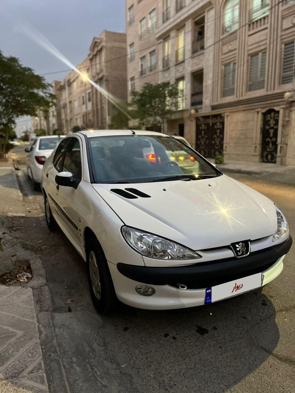 پژو ۲۰۶ صندوق دار v8 - 1390