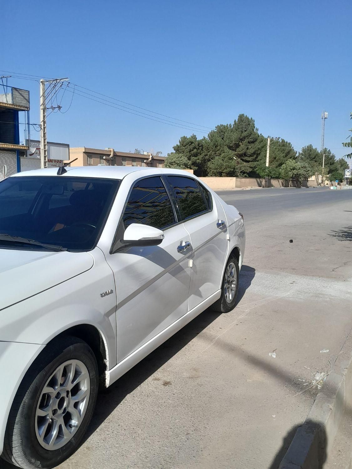 دنا پلاس تیپ ۲ سانروف ۴ ایربگ - 1398