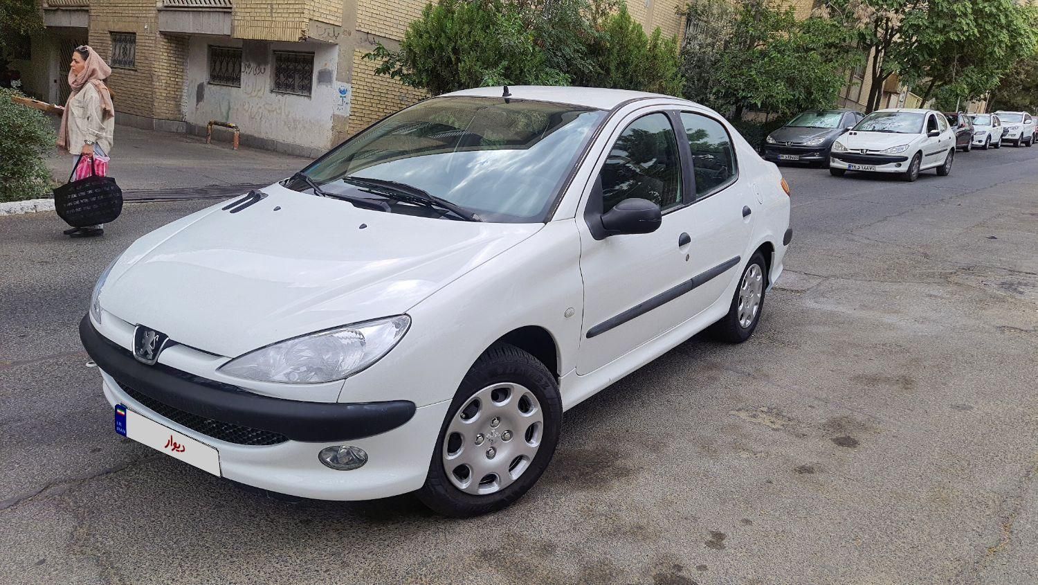 پژو ۲۰۶ صندوق دار v8 - 1390