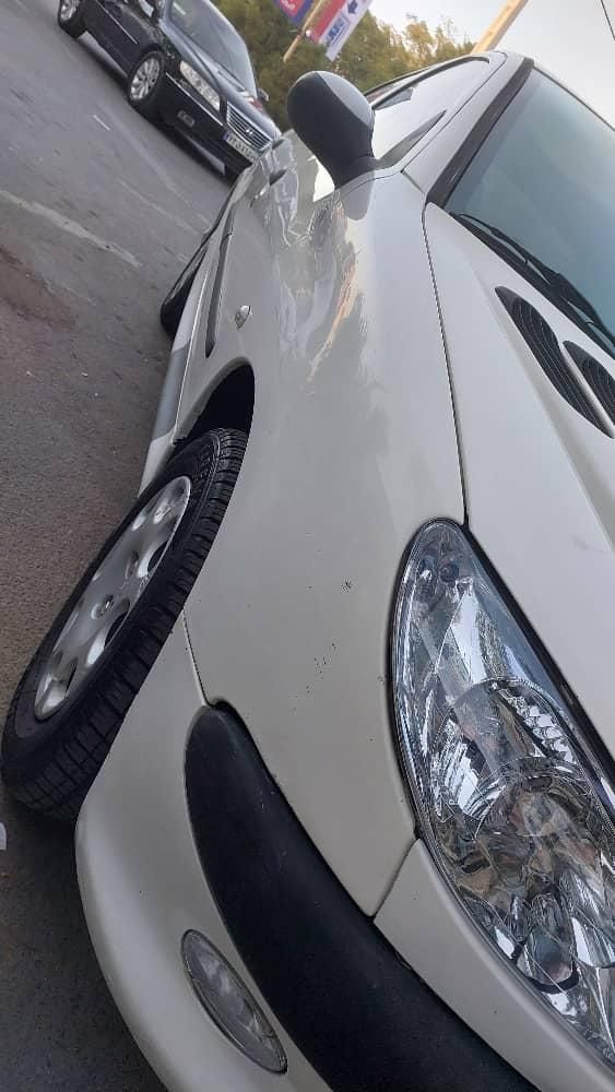 پژو ۲۰۶ صندوق دار v8 - 1394