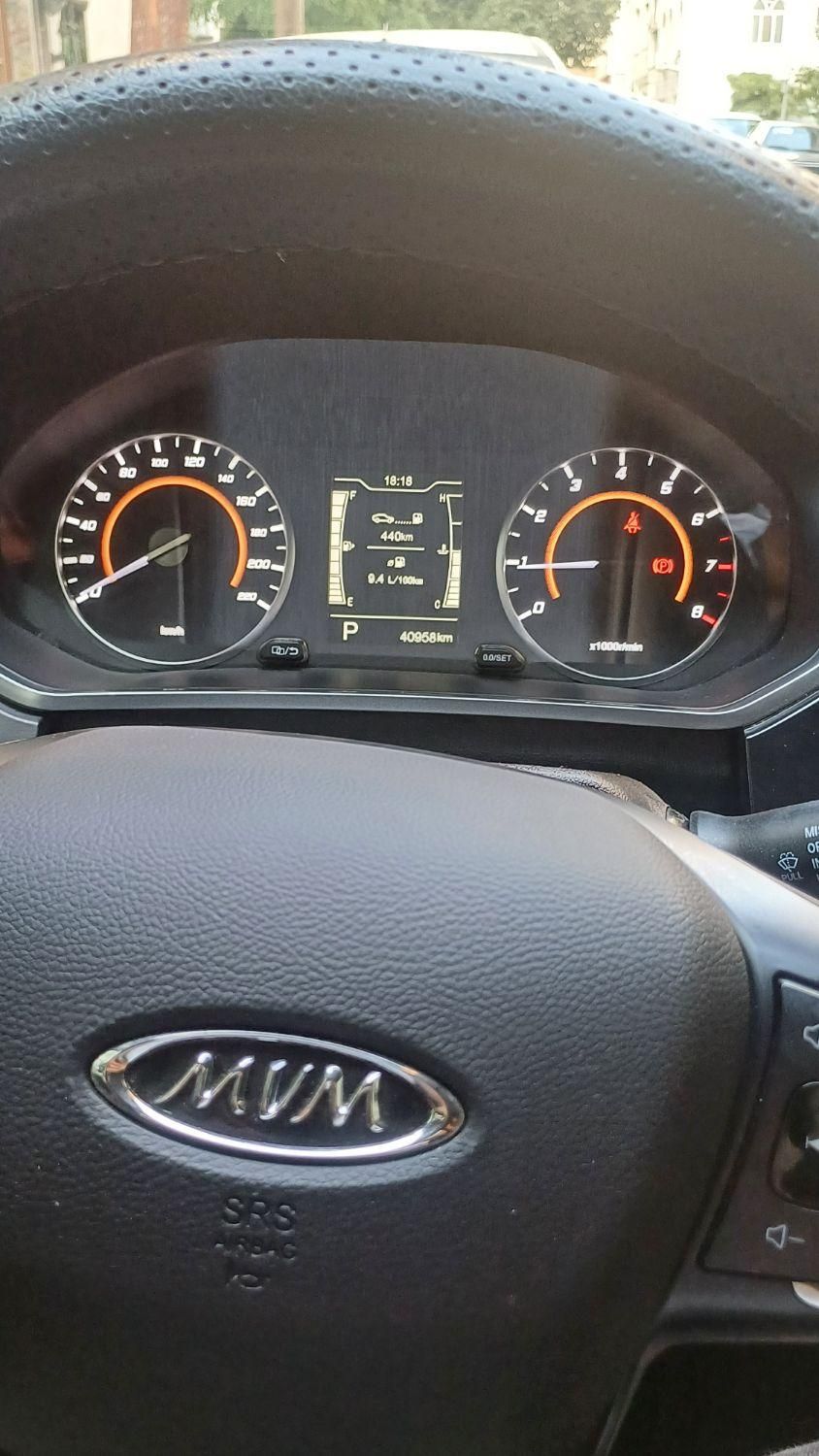 ام وی ام X22 پرو اتوماتیک IE - 1401