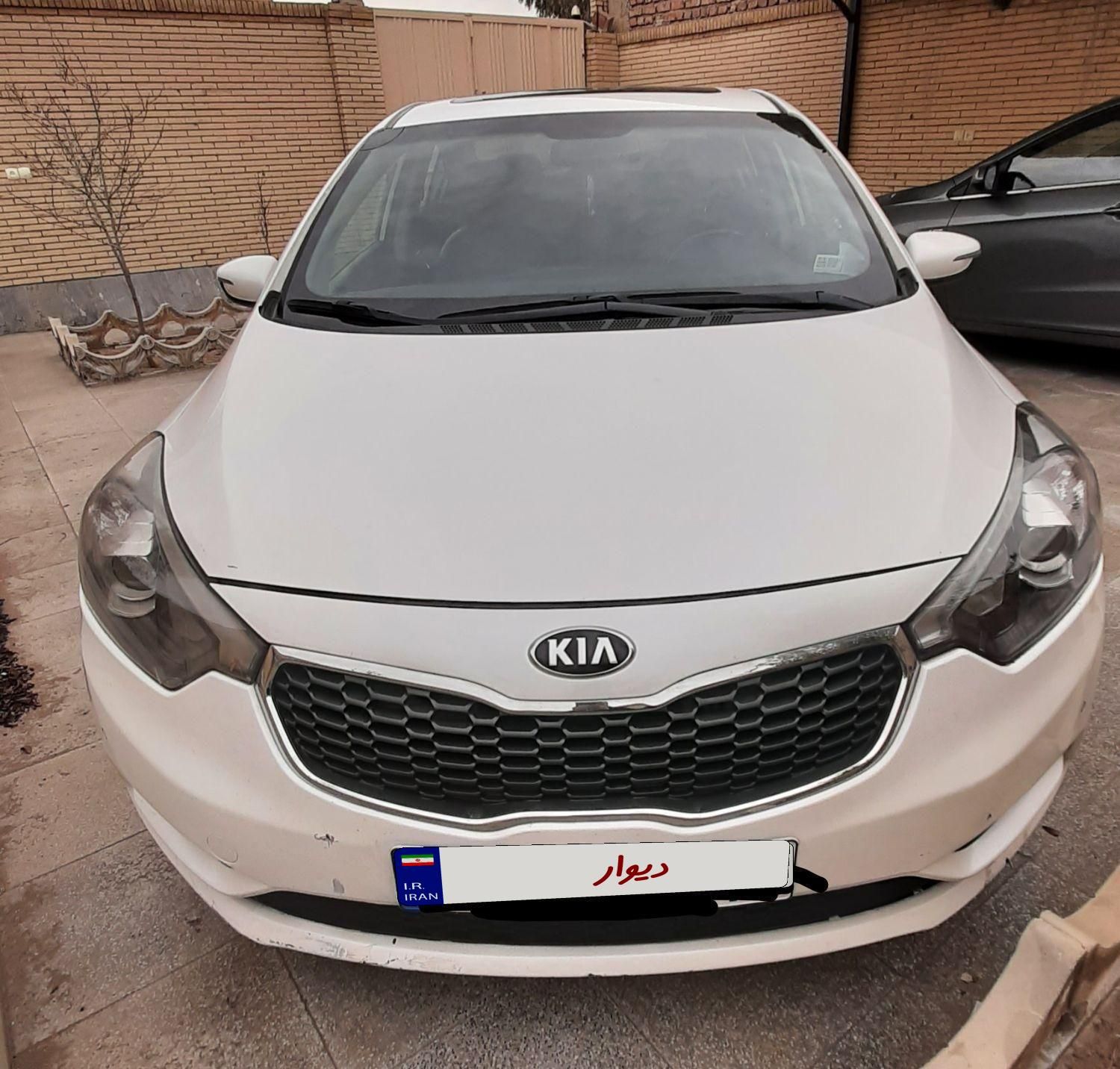 کیا سراتو 2.0 لیتر اتوماتیک GT لاین - 2015