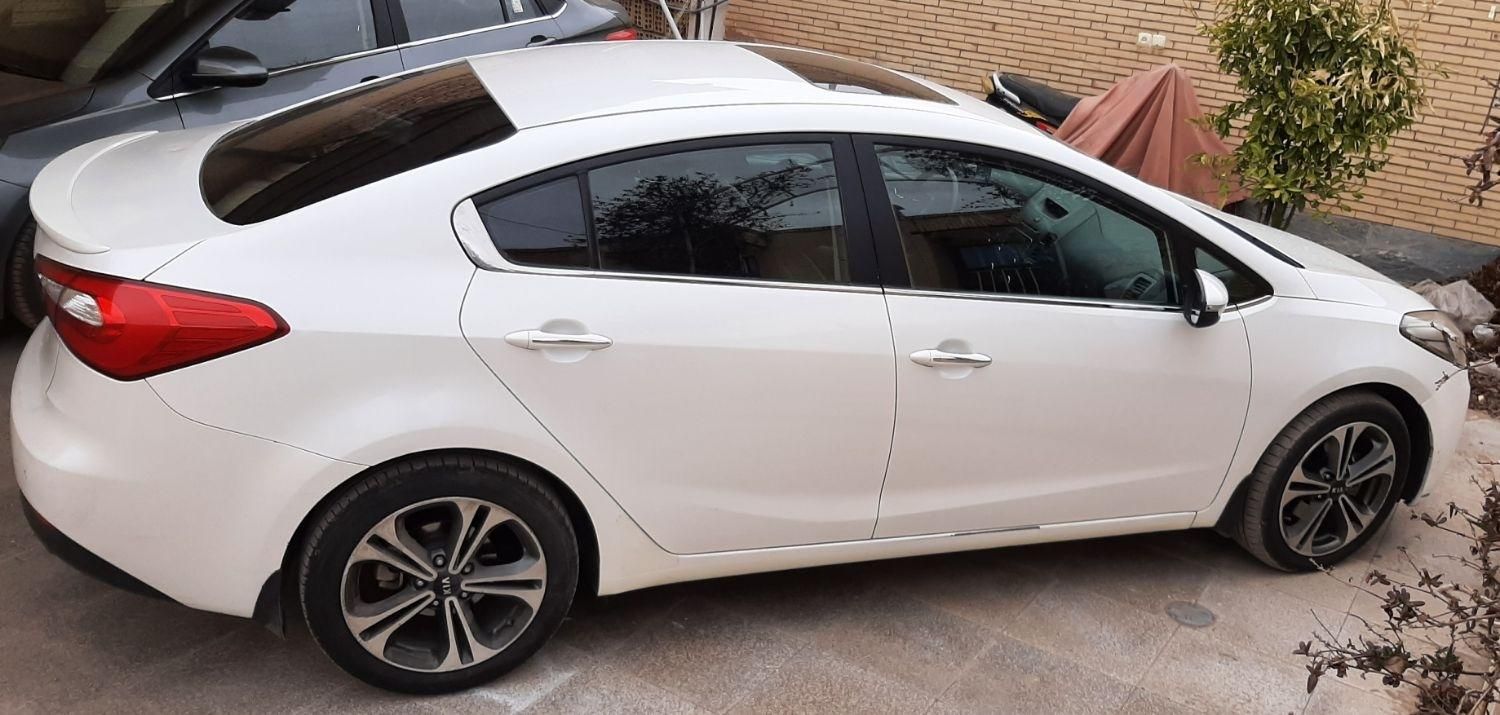 کیا سراتو 2.0 لیتر اتوماتیک GT لاین - 2015
