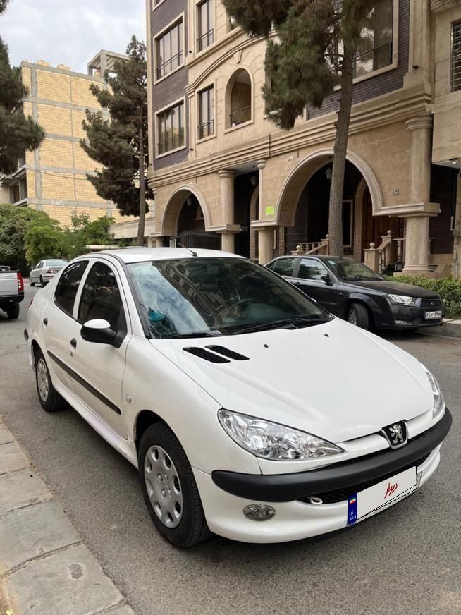پژو ۲۰۶ صندوق دار v8 - 1390
