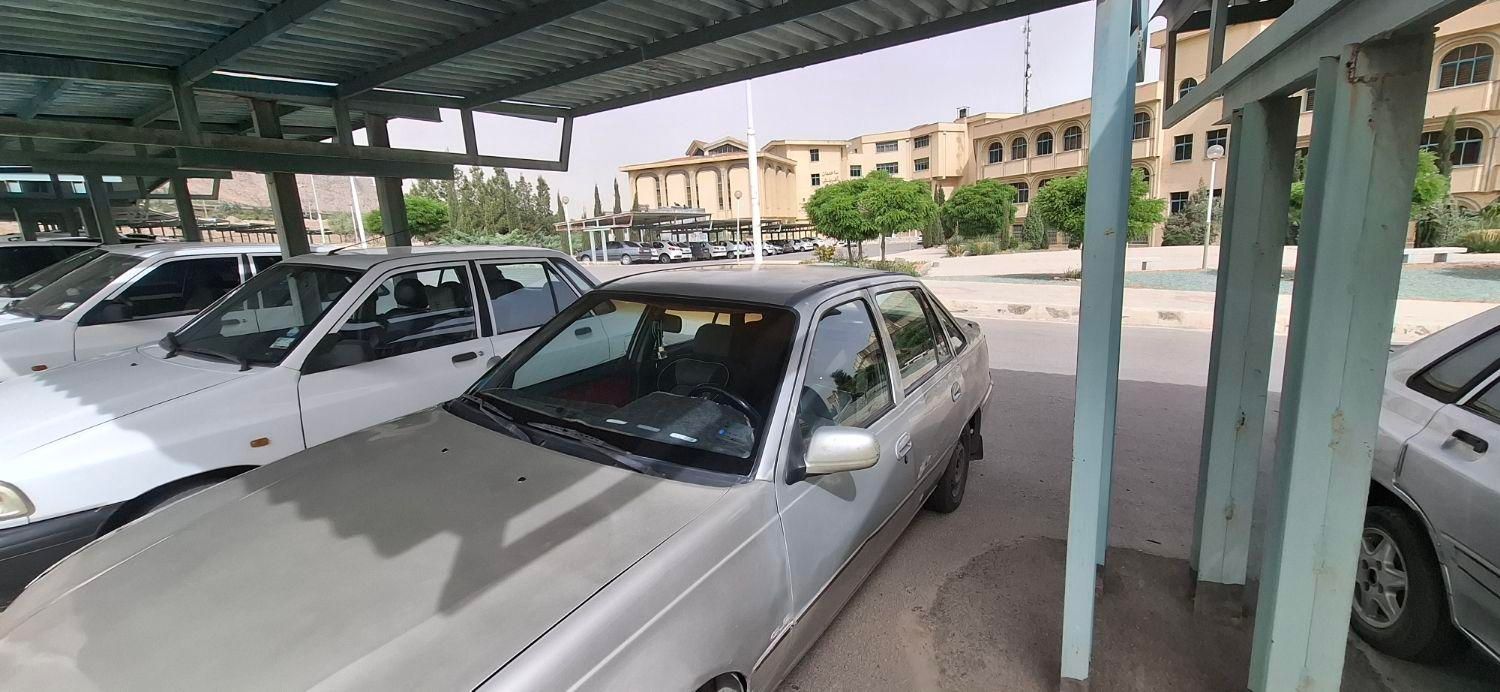 دوو سیلو سدان - 1381