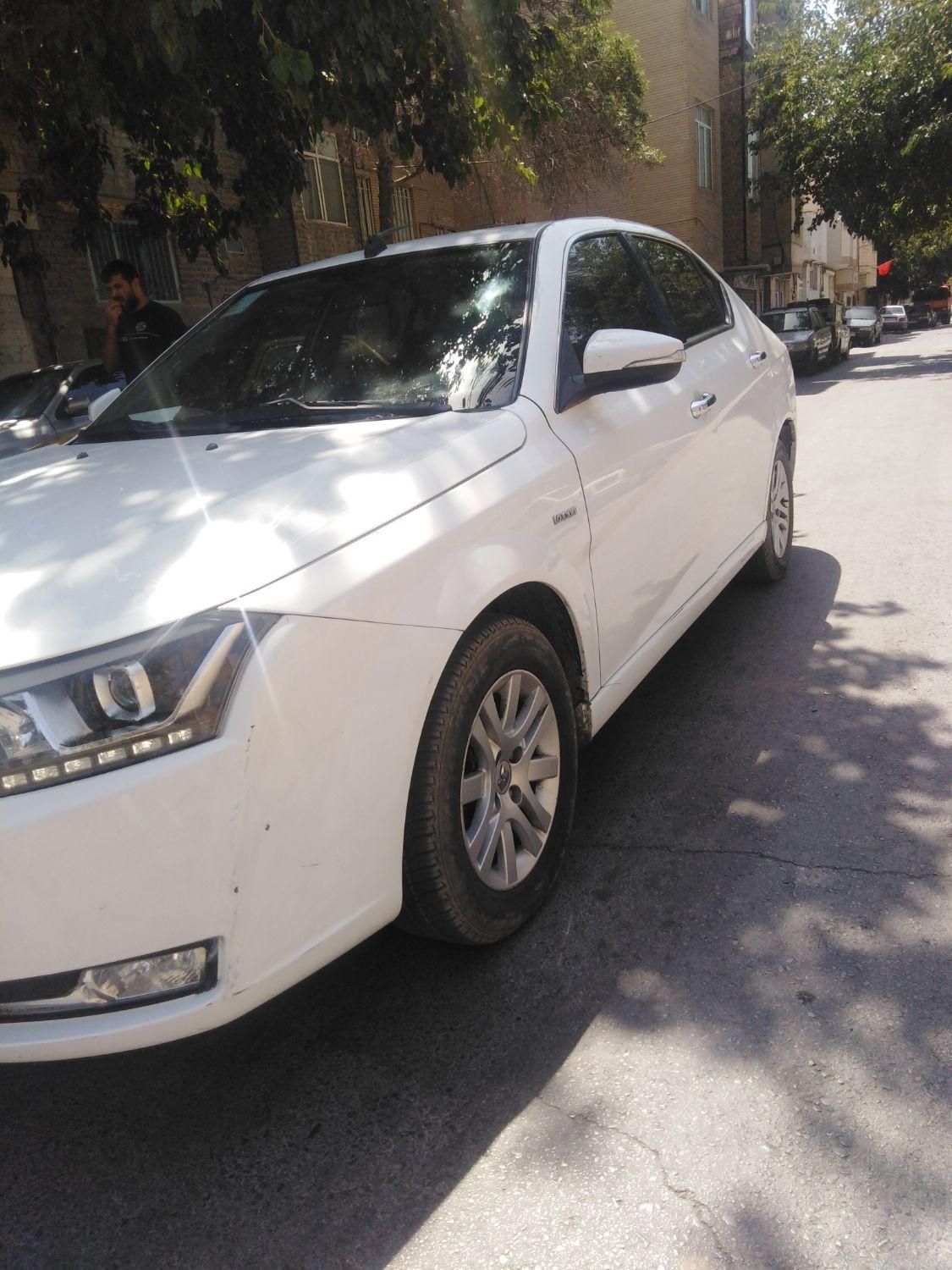 دنا پلاس تیپ ۲ سانروف ۴ ایربگ - 1399