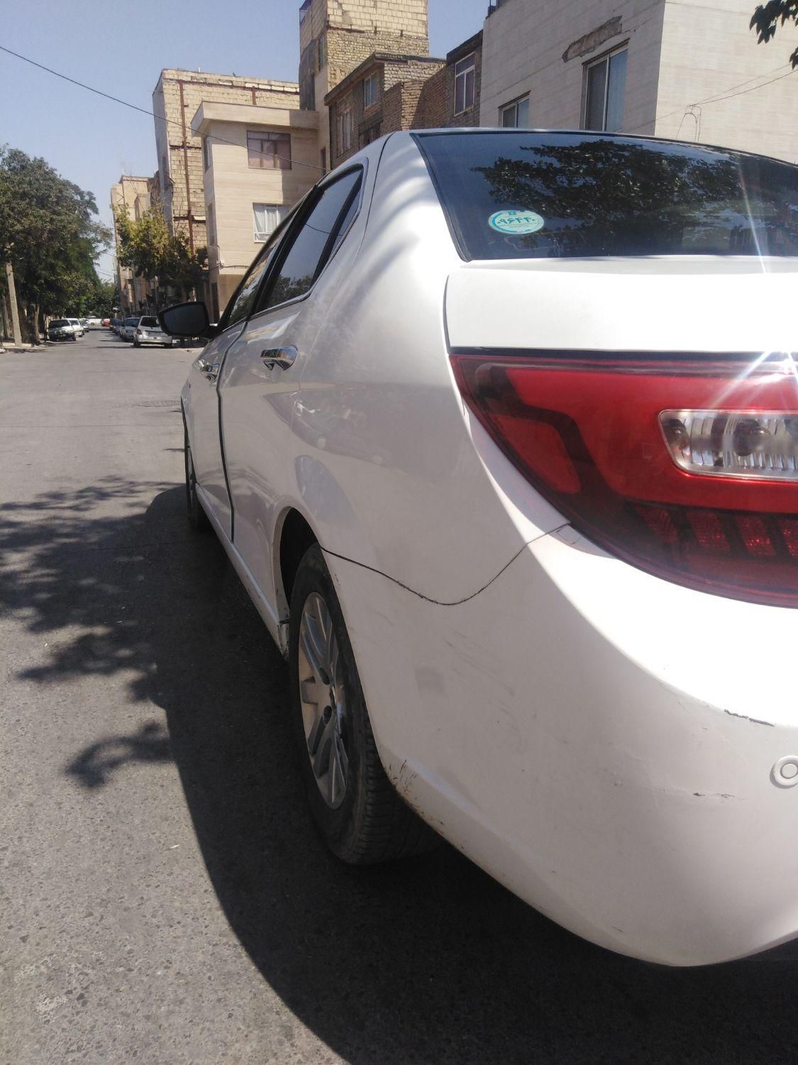دنا پلاس تیپ ۲ سانروف ۴ ایربگ - 1399