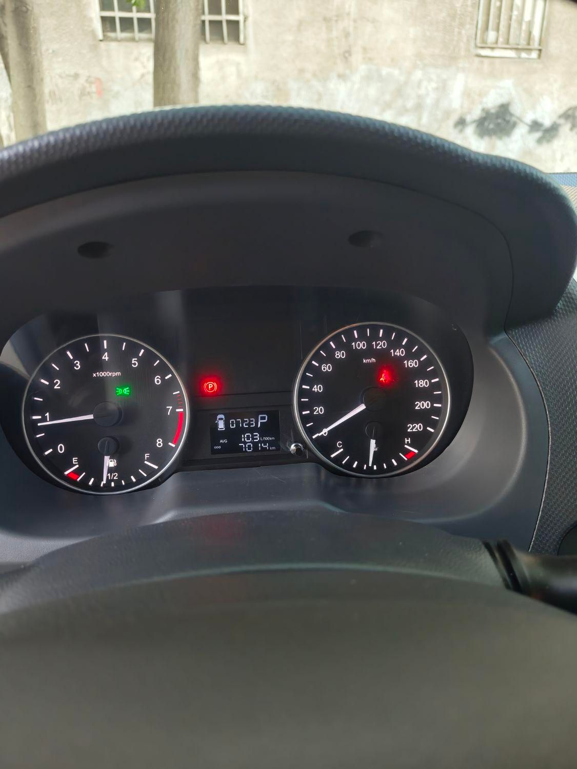 جک J4 اتوماتیک ساده - 1403