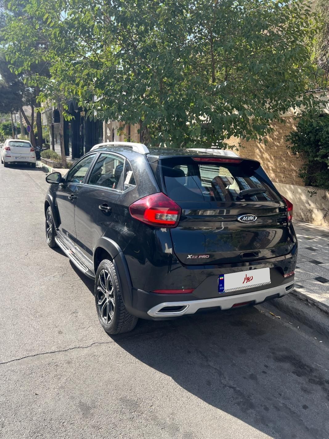 خودرو ام وی ام، X22 آگهی ann_19561215