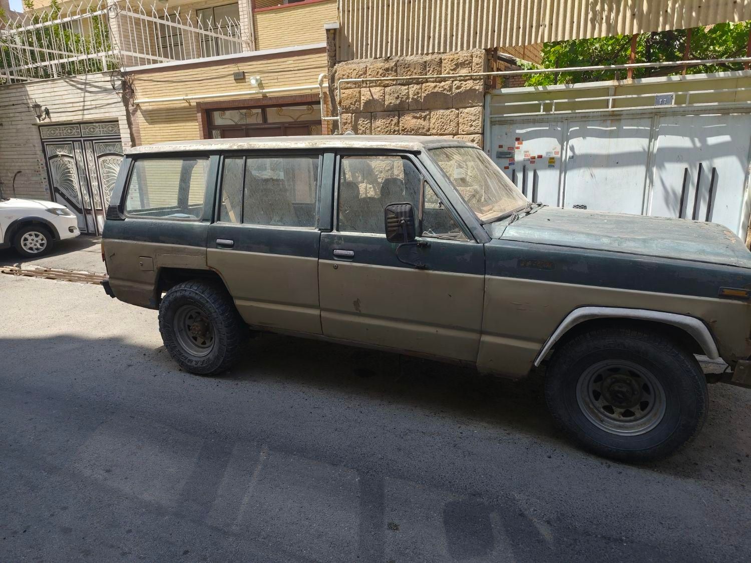 نیسان پاترول چهار درب 6 سیلندر - 1369