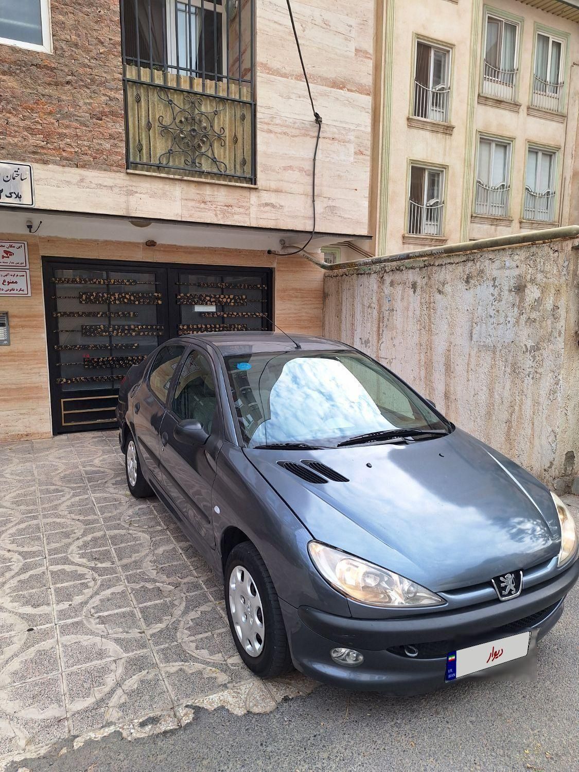 پژو ۲۰۶ صندوق دار v8 - 1389