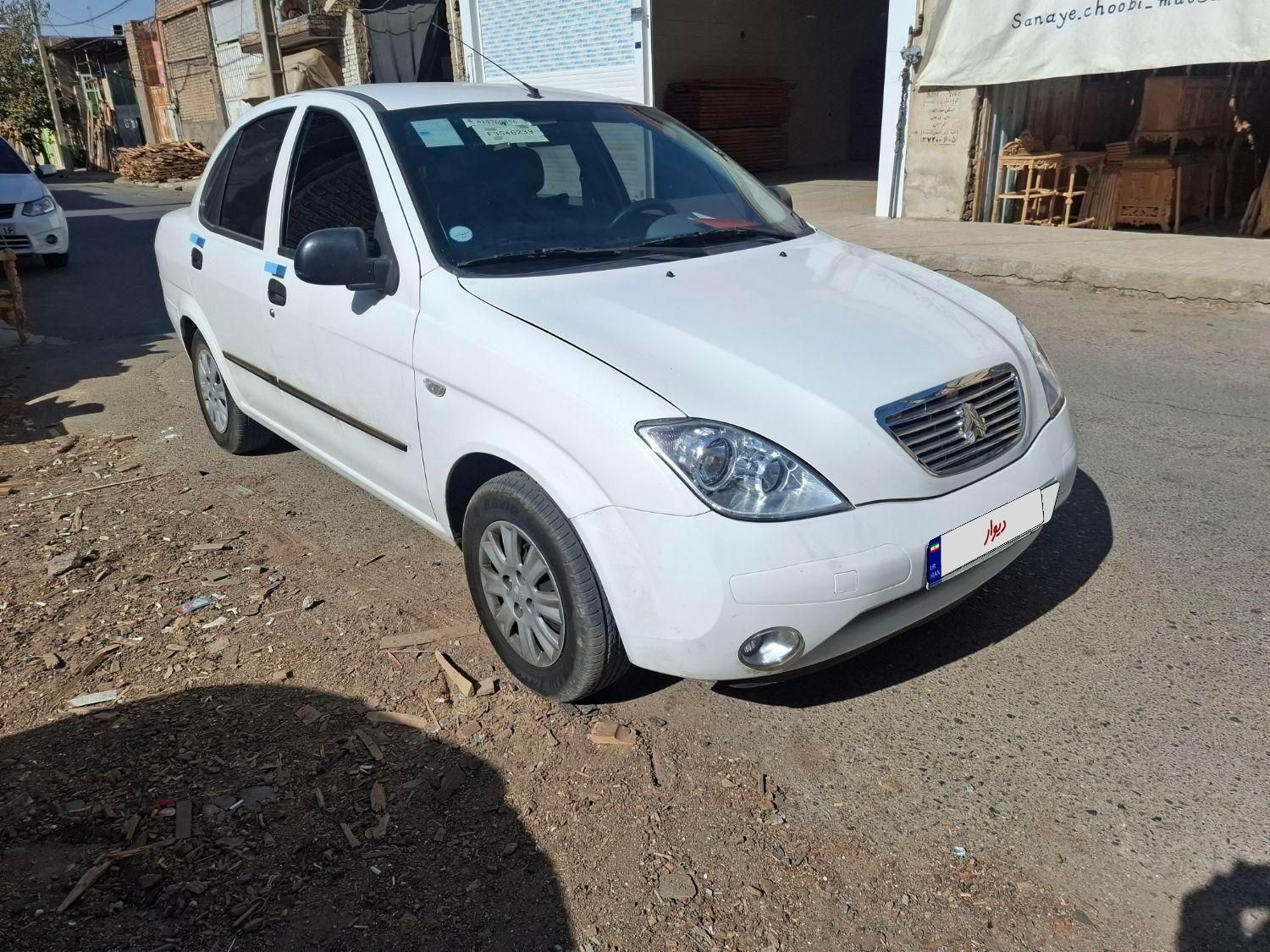 تیبا صندوق دار SX - 1400