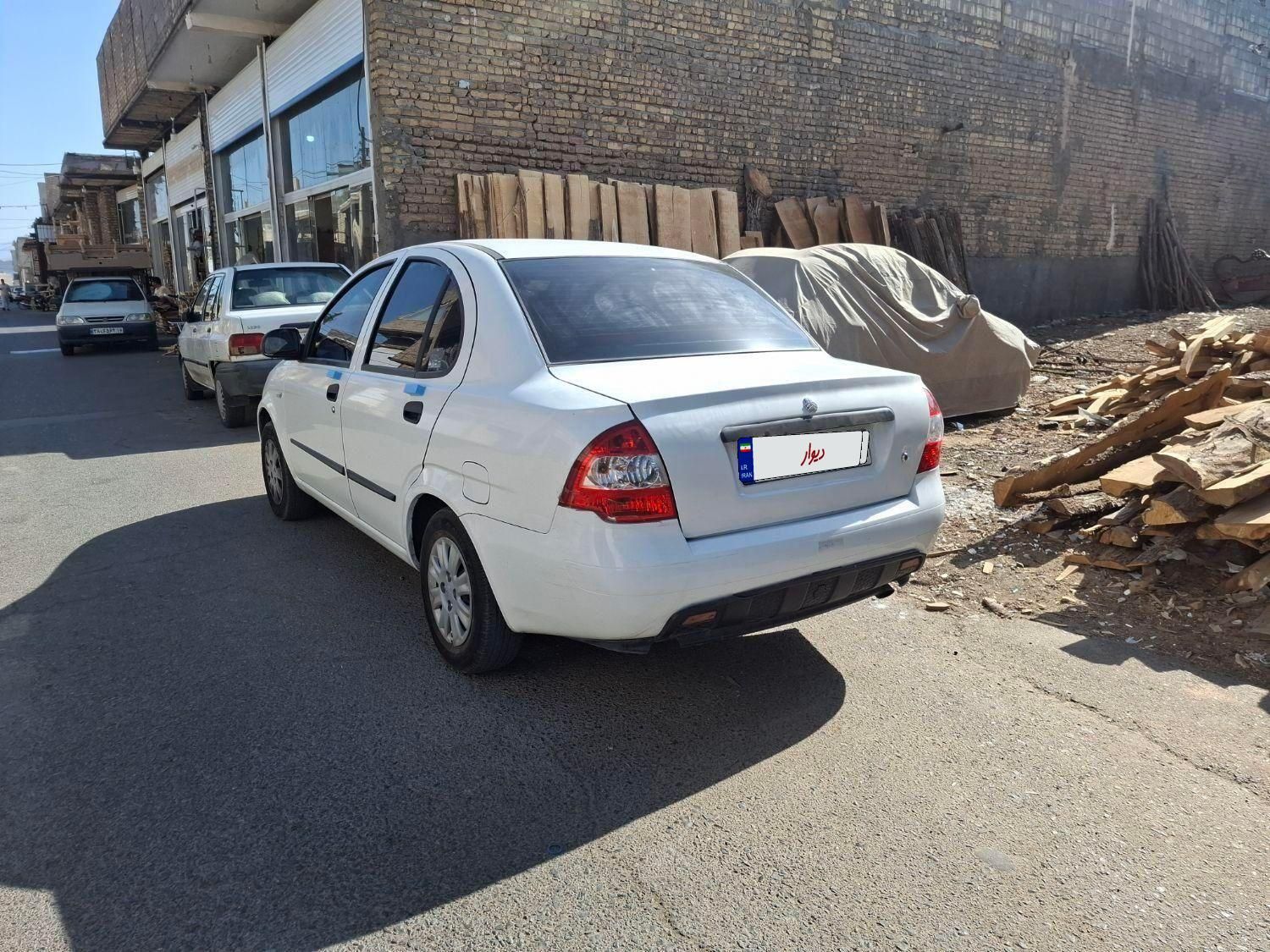 تیبا صندوق دار SX - 1400