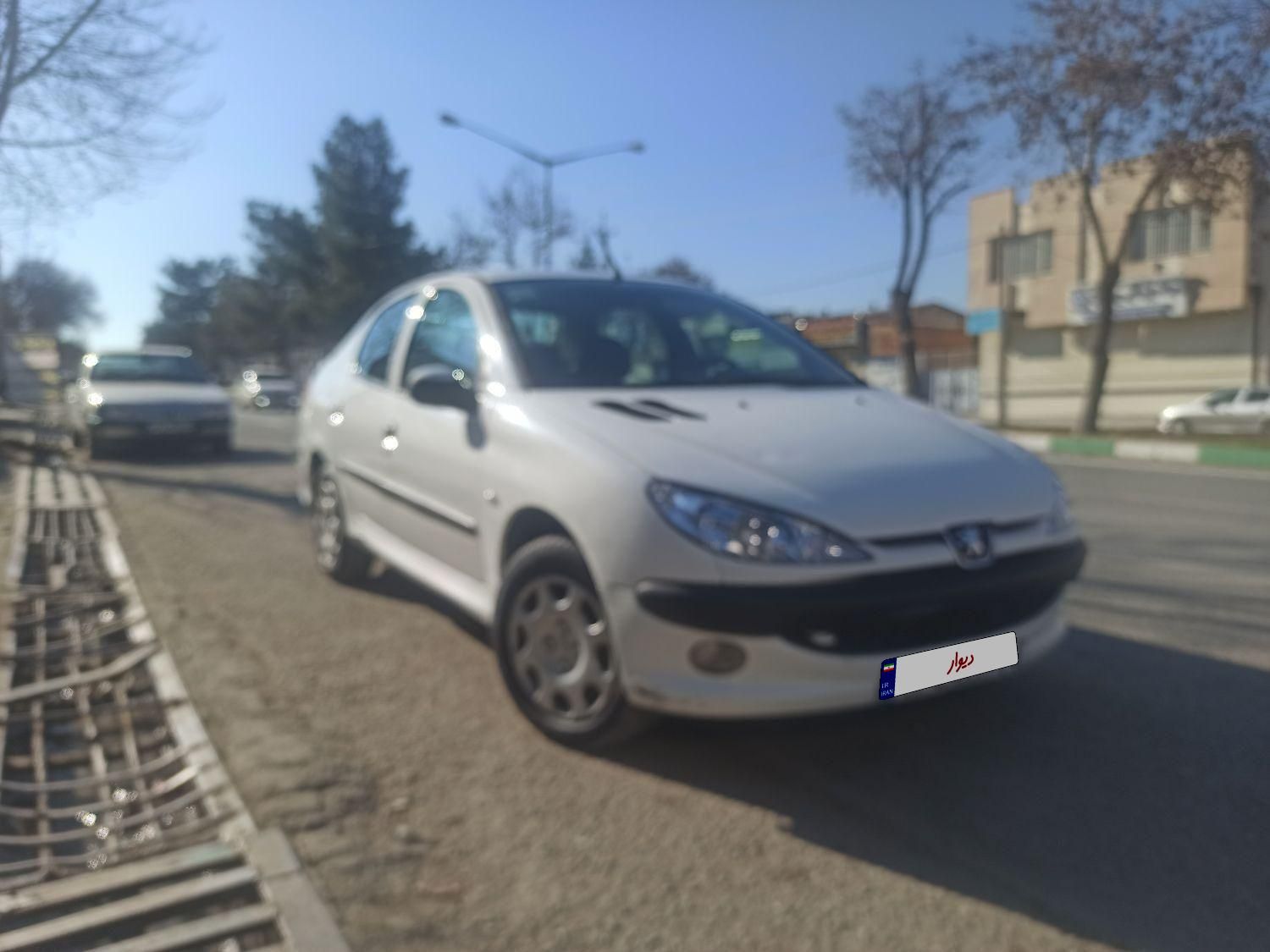پژو ۲۰۶ صندوق دار v8 - 1393