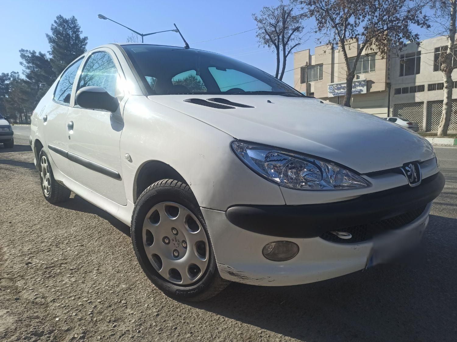 پژو ۲۰۶ صندوق دار v8 - 1393