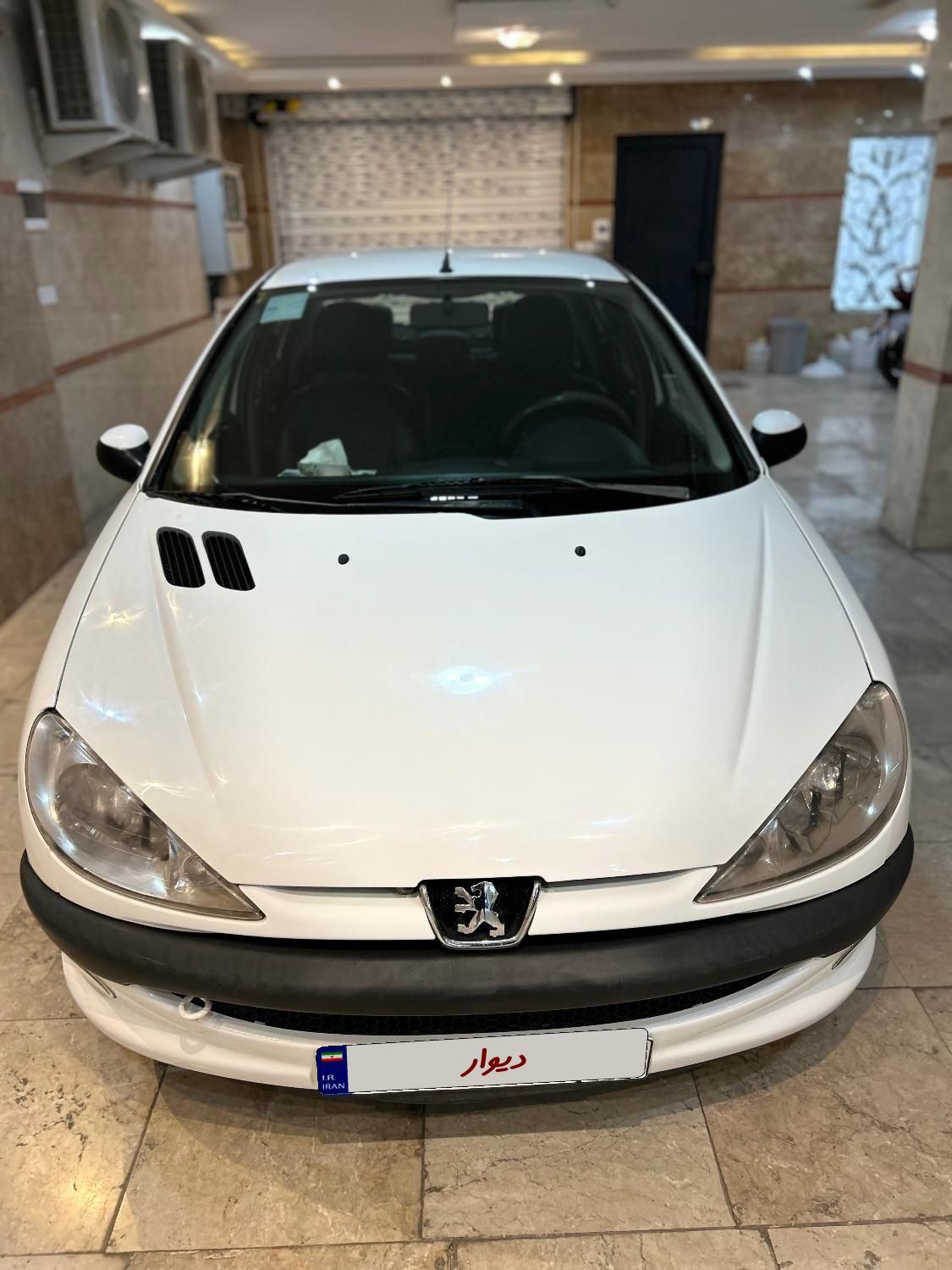 پژو ۲۰۶ صندوق دار v8 - 1396