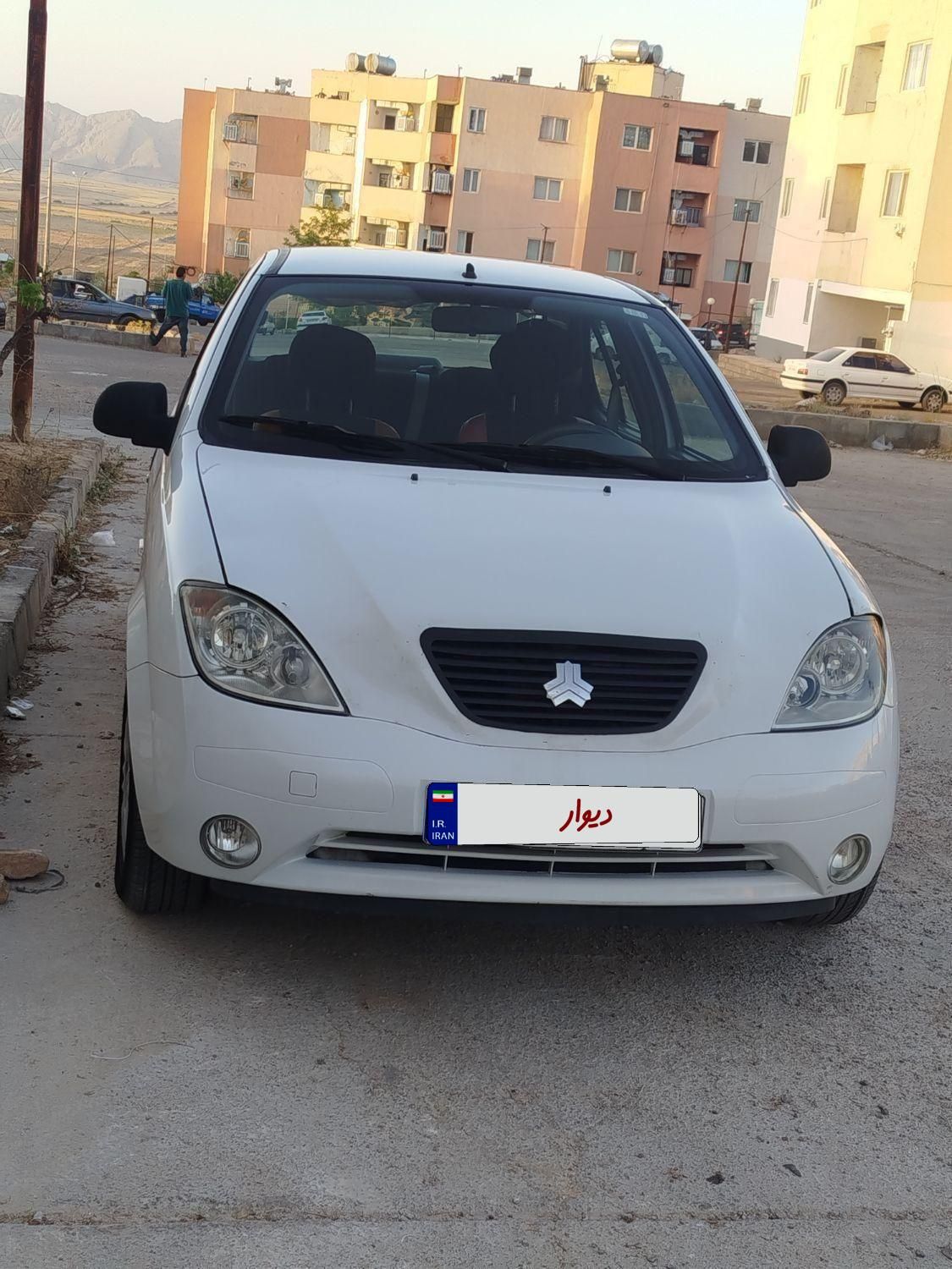 تیبا صندوق دار SX - 1398