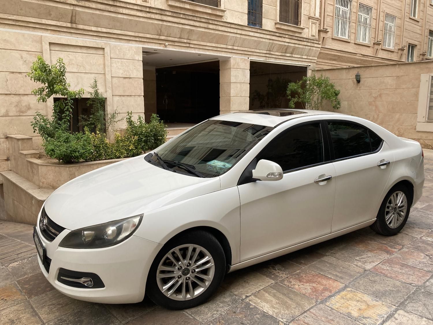 جک J5 اتوماتیک - 1396