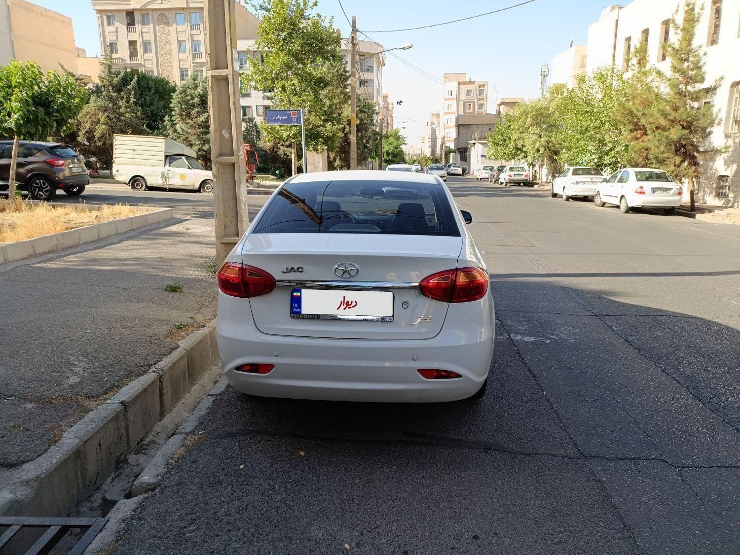 جک J4 اتوماتیک ساده - 1397