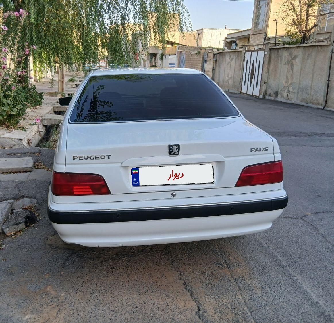 پژو پارس XU7P - 1402