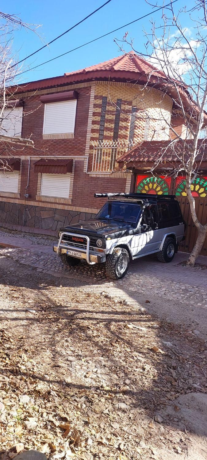 نیسان پاترول دو درب دنده‌ای - 1998