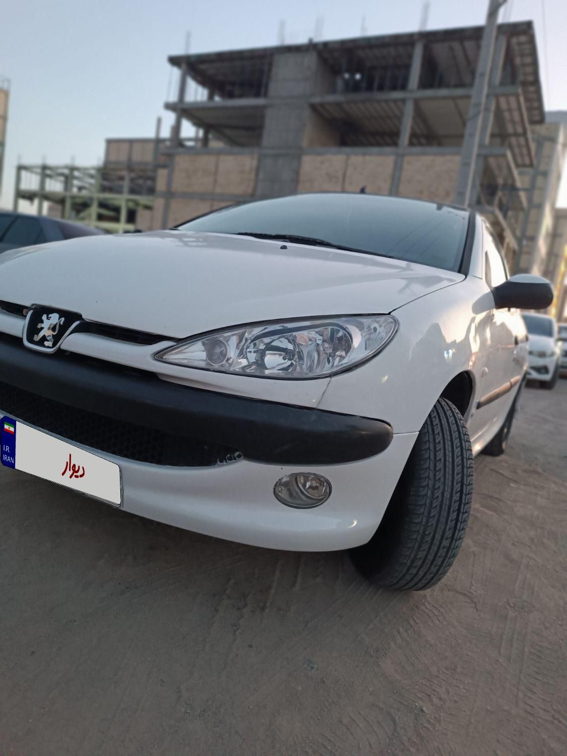 پژو ۲۰۶ صندوق دار v8 - 1393