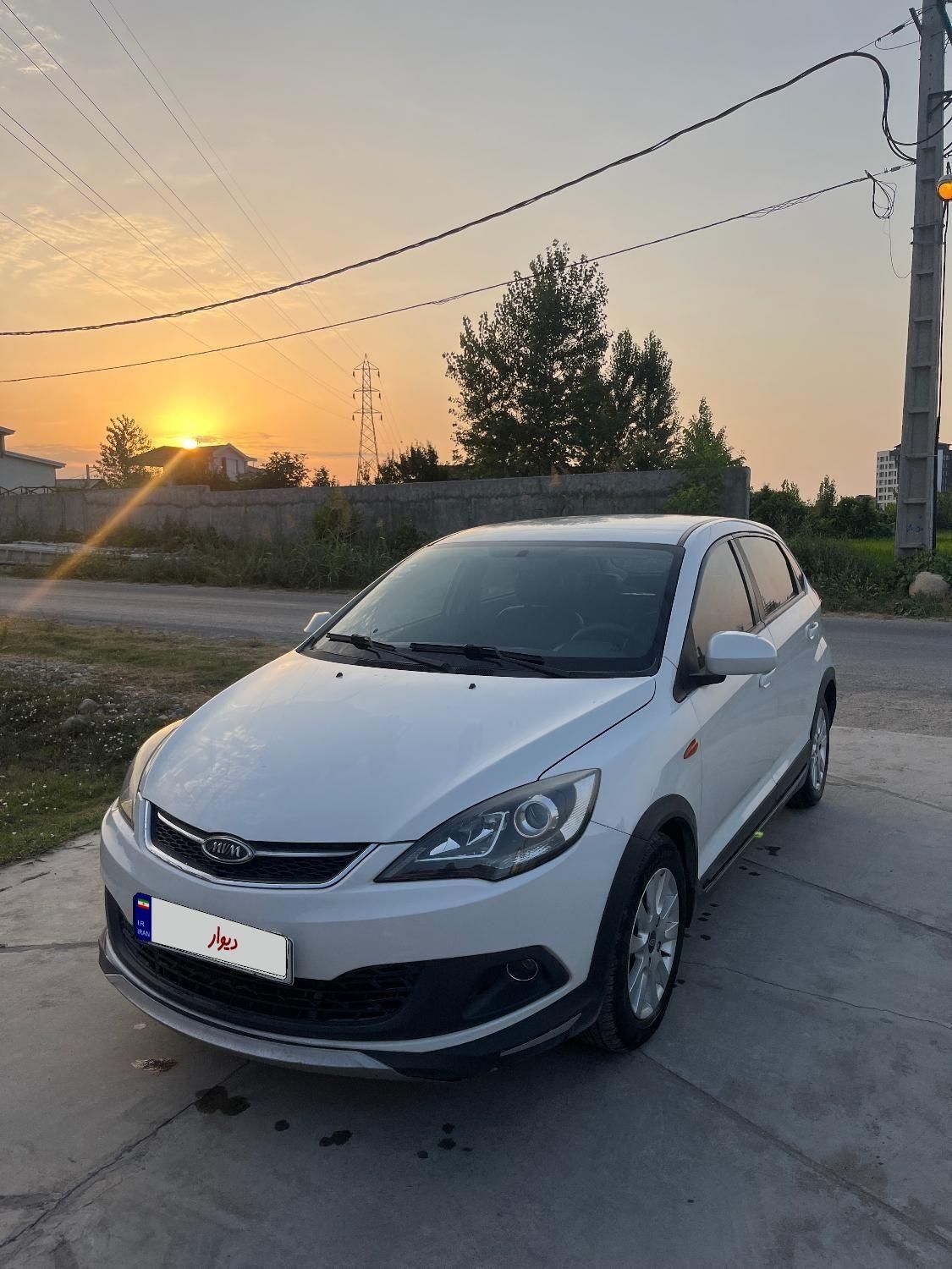 ام وی ام 315 هاچ بک ساده دنده ای - 1396
