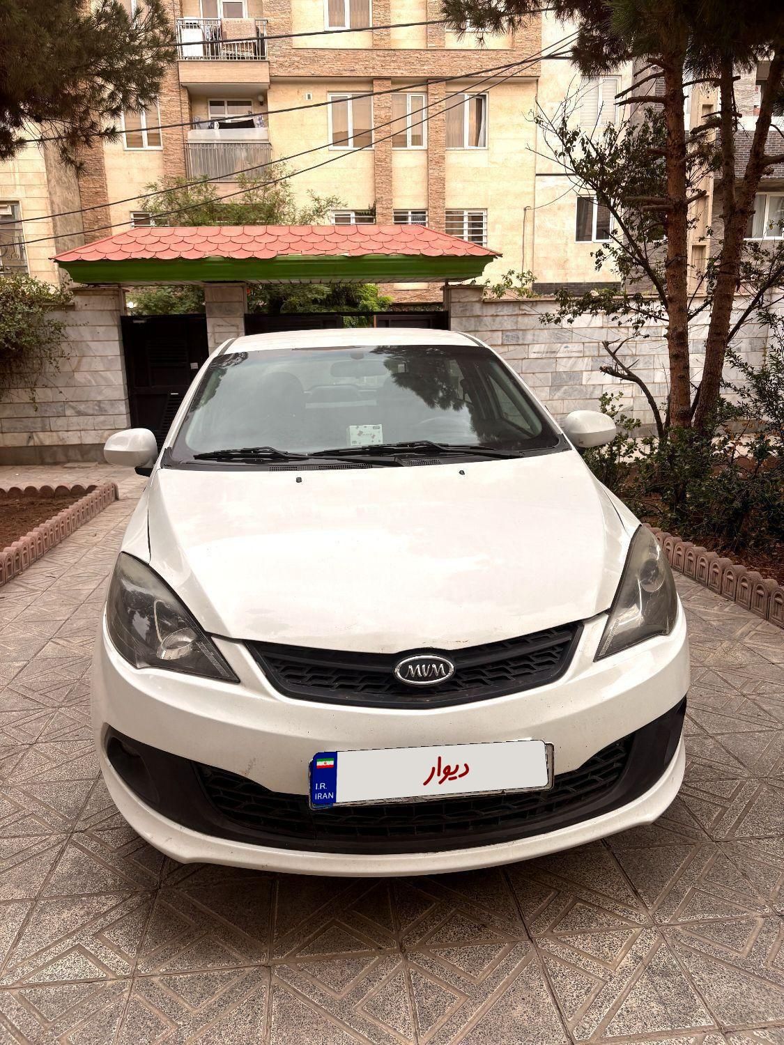 ام وی ام 315 هاچ بک ساده دنده ای - 1395