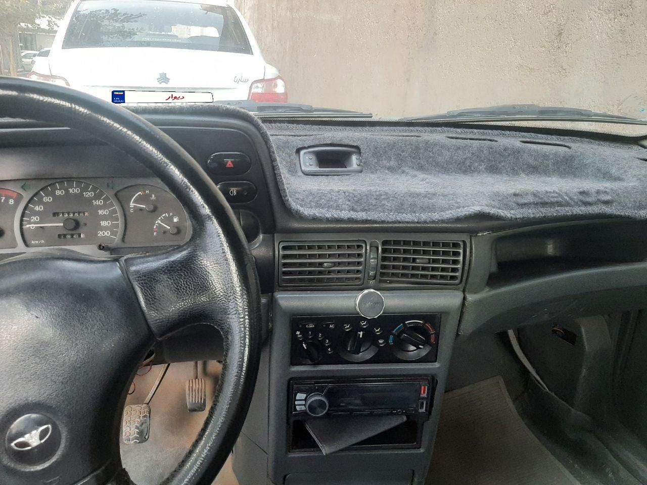 دوو سیلو سدان - 1377