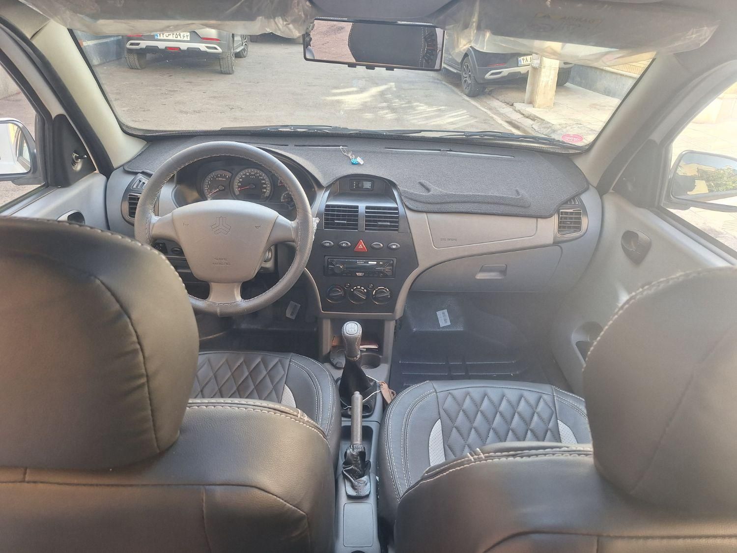 تیبا صندوق دار SX - 1400