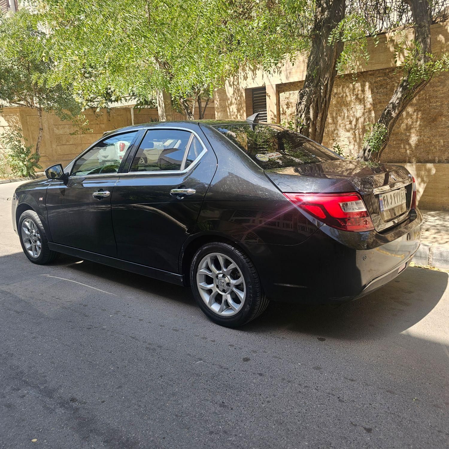 دنا پلاس توربو اتوماتیک - 1402