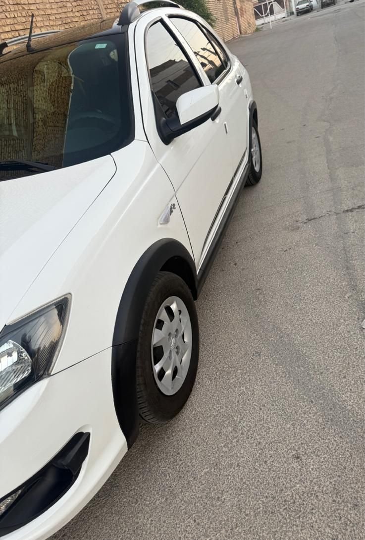 کوییک R دنده‌ای - 1402