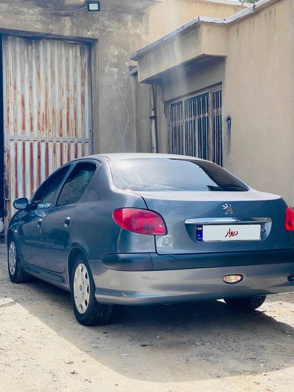 پژو ۲۰۶ صندوق دار v8 - 1390