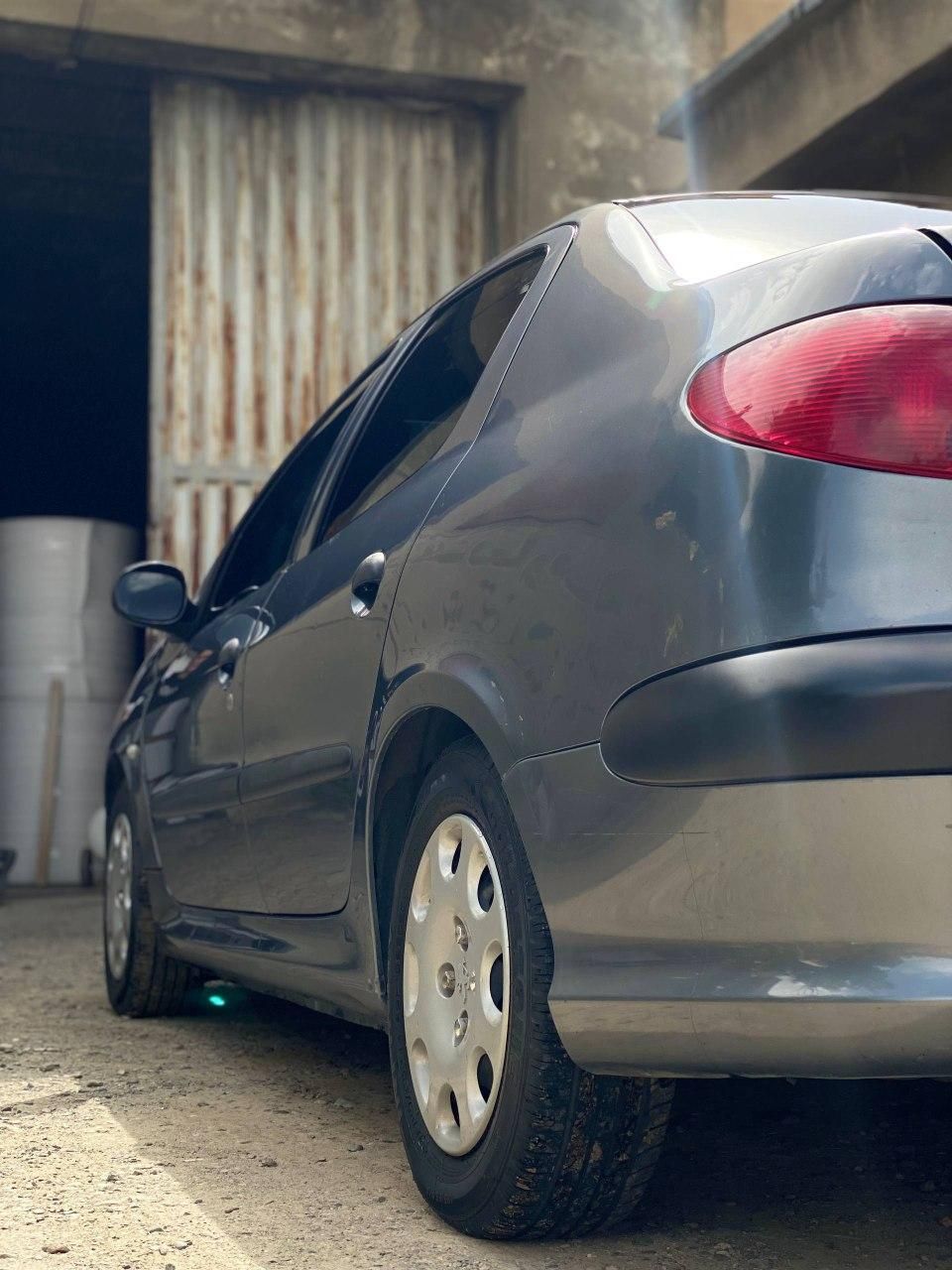 پژو ۲۰۶ صندوق دار v8 - 1390