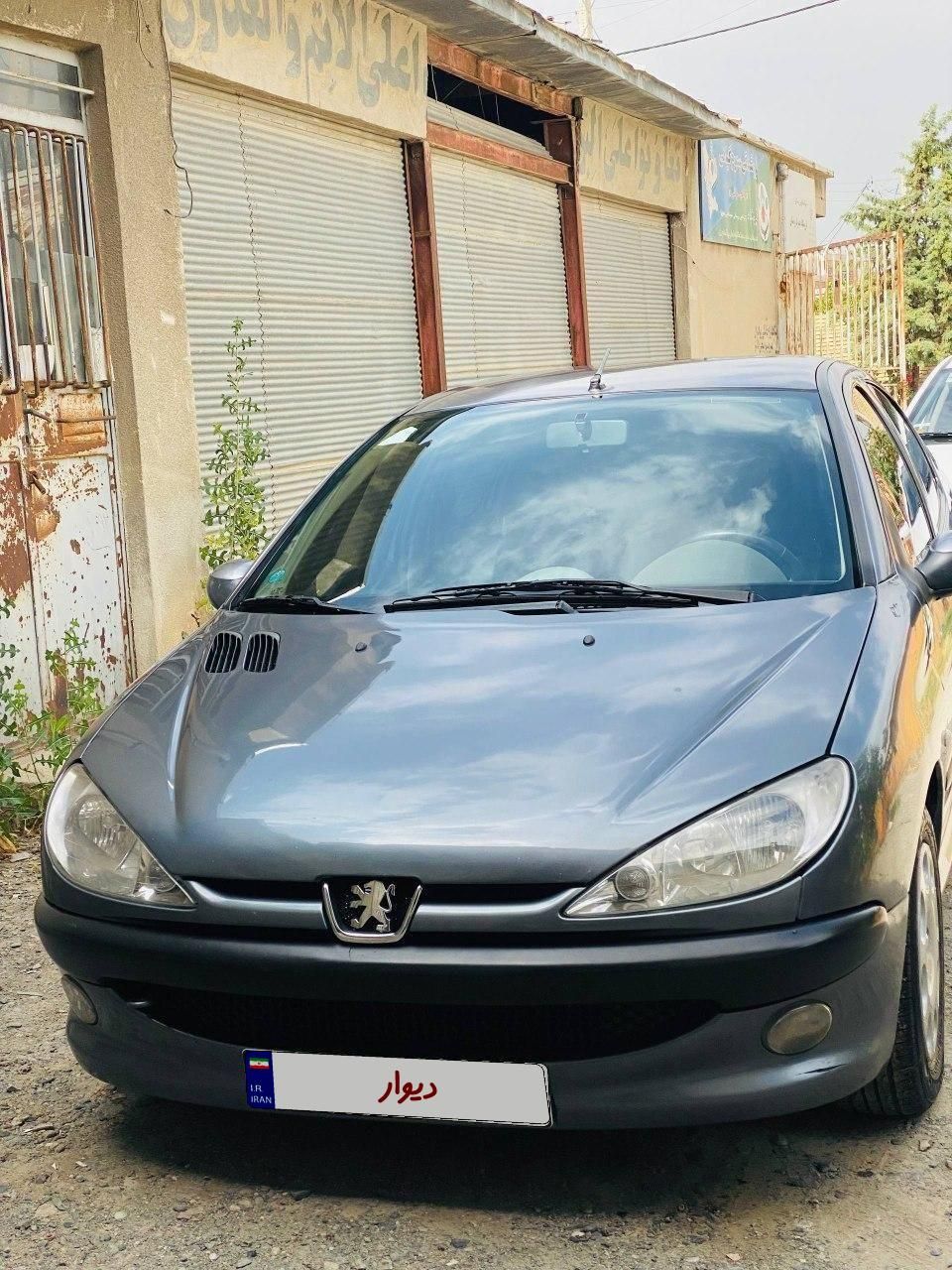 پژو ۲۰۶ صندوق دار v8 - 1390