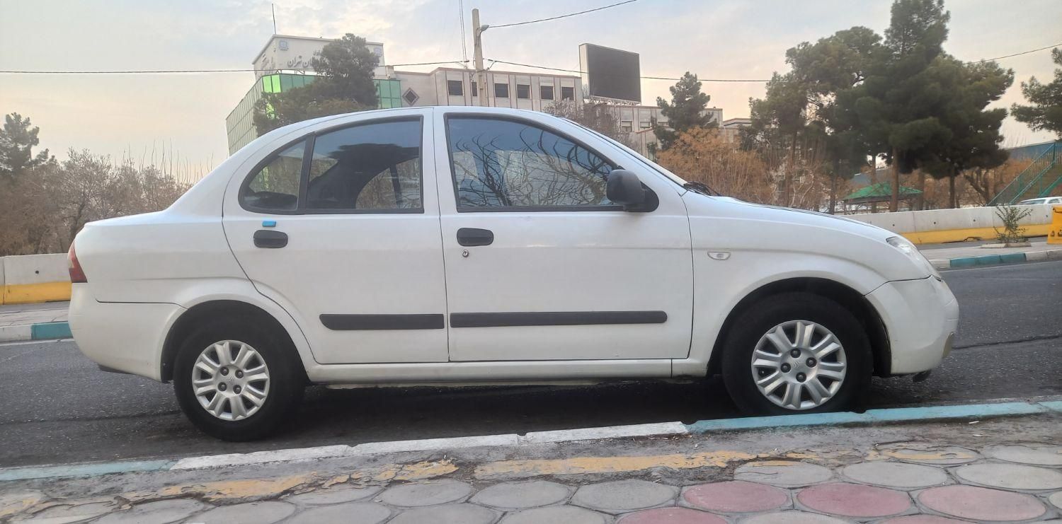 تیبا صندوق دار EX - 1395