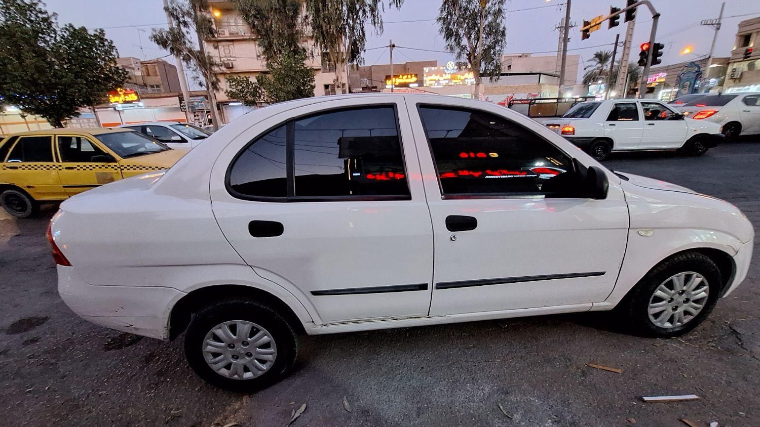 تیبا صندوق دار SX - 1400