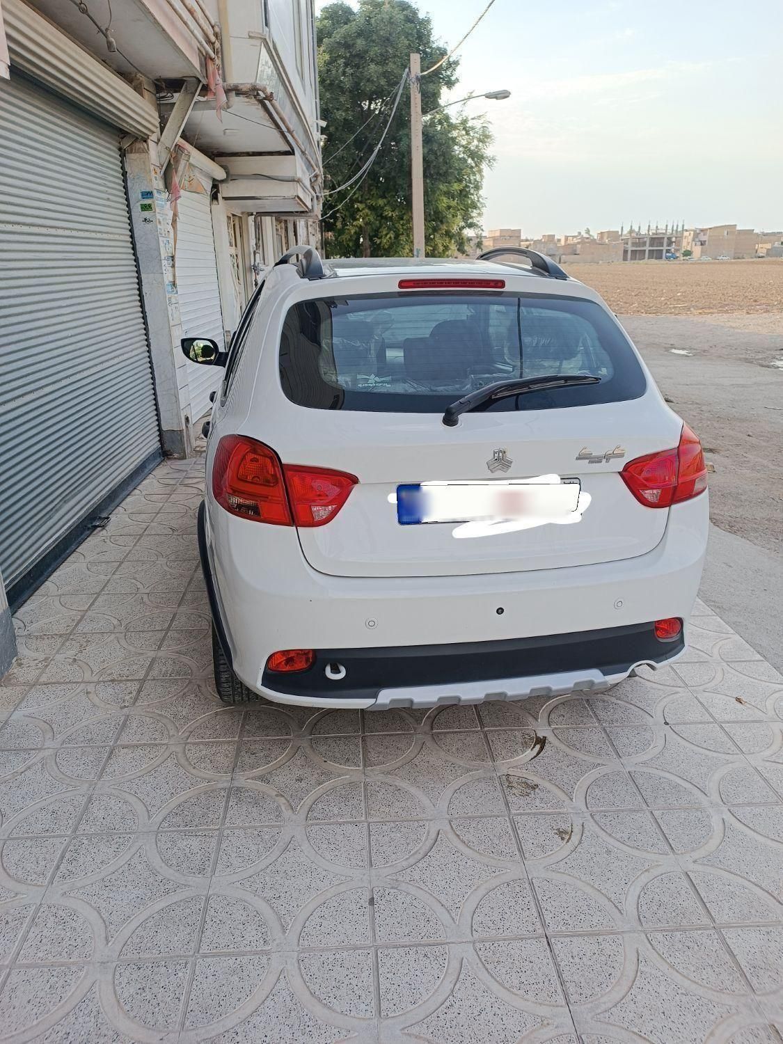 خودرو کوییک، R آگهی ann_19563735