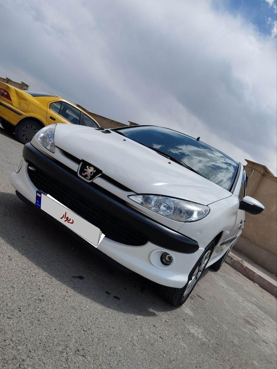 پژو ۲۰۶ صندوق دار v8 - 1396
