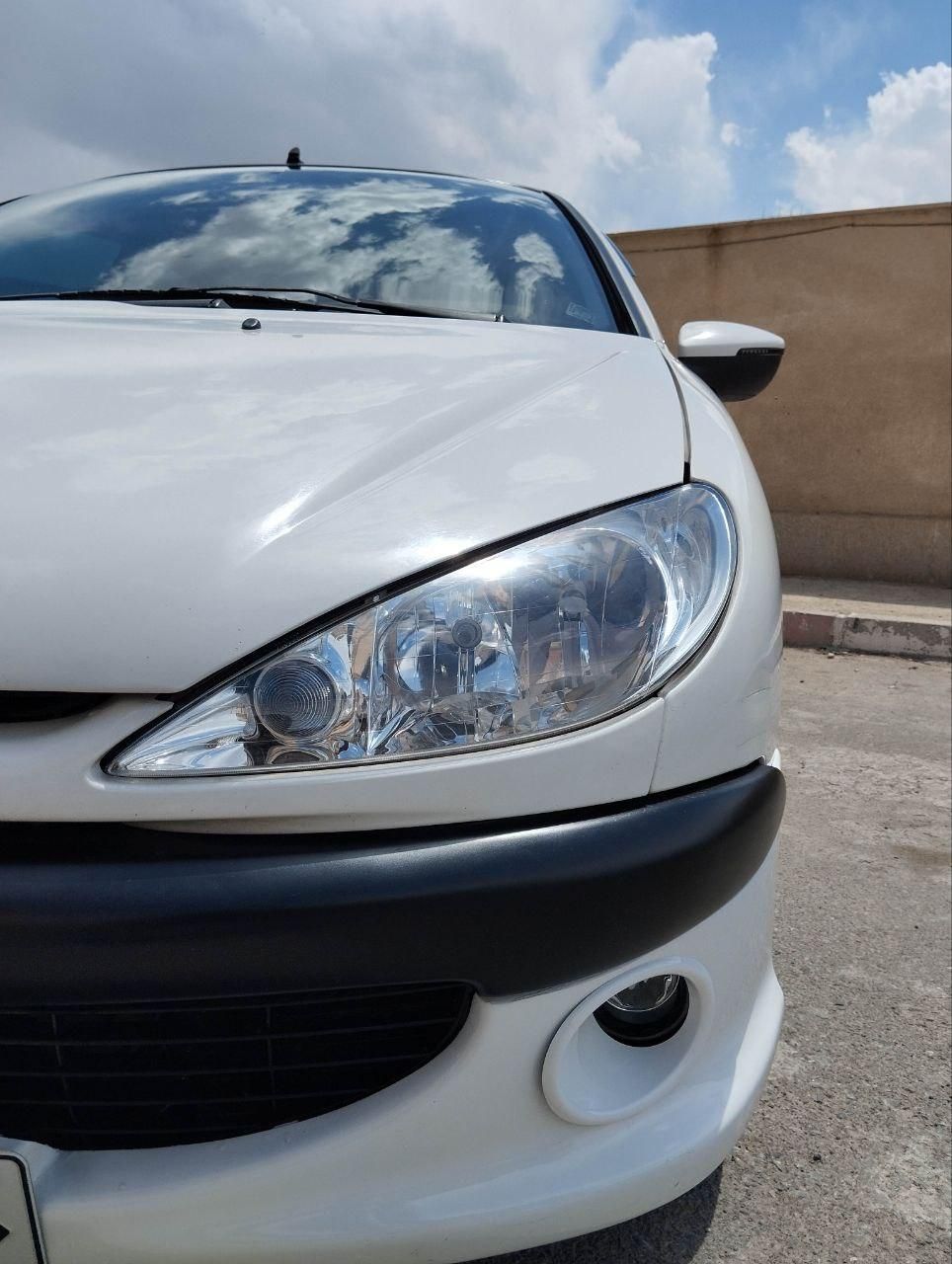 پژو ۲۰۶ صندوق دار v8 - 1396