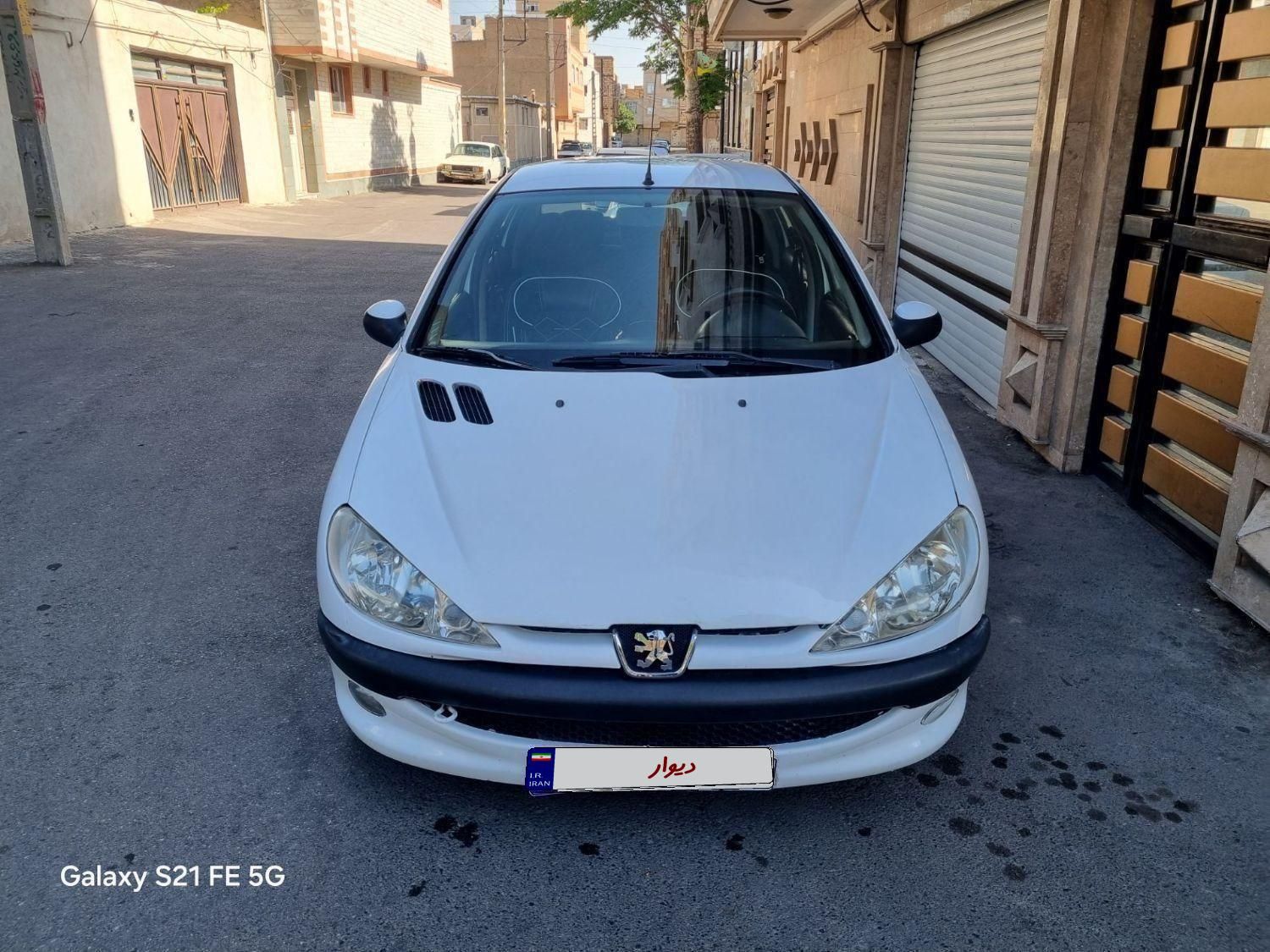 پژو ۲۰۶ صندوق دار v8 - 1393