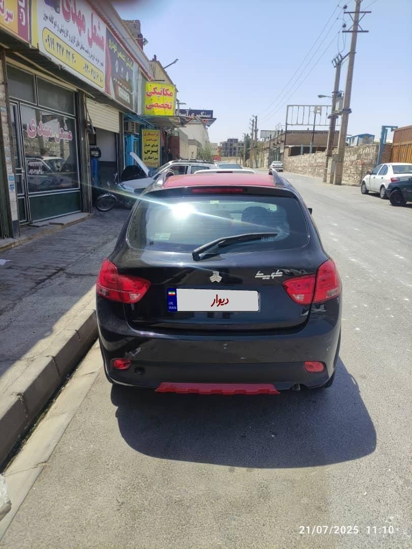کوییک R دنده‌ای - 1404