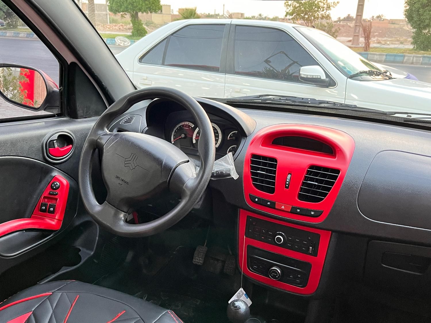 کوییک R دنده‌ای - 1402