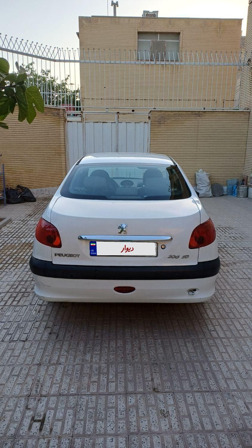 پژو ۲۰۶ صندوق دار v8 - 1393