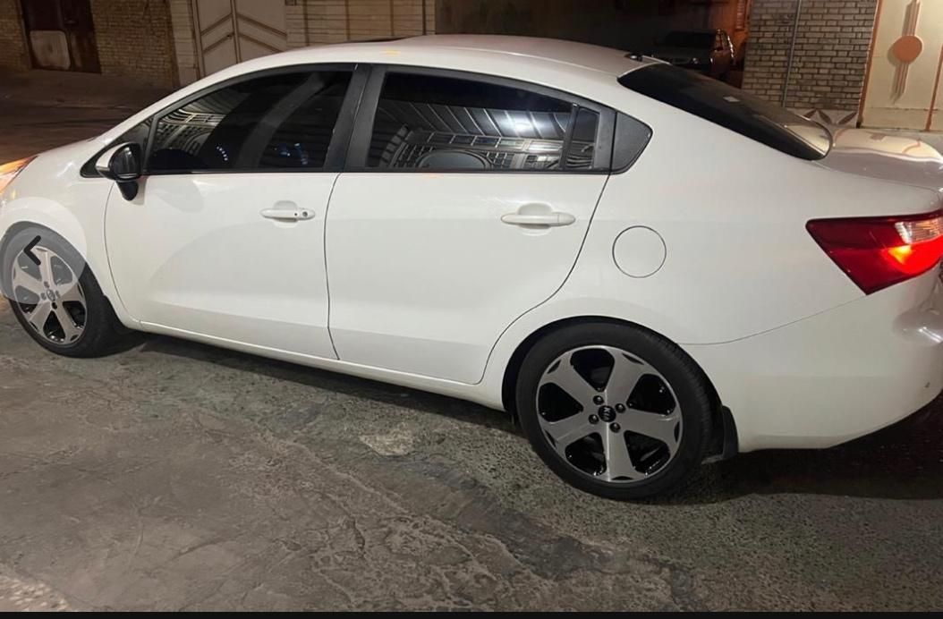 کیا ریو صندوقدار فول UB - 2015