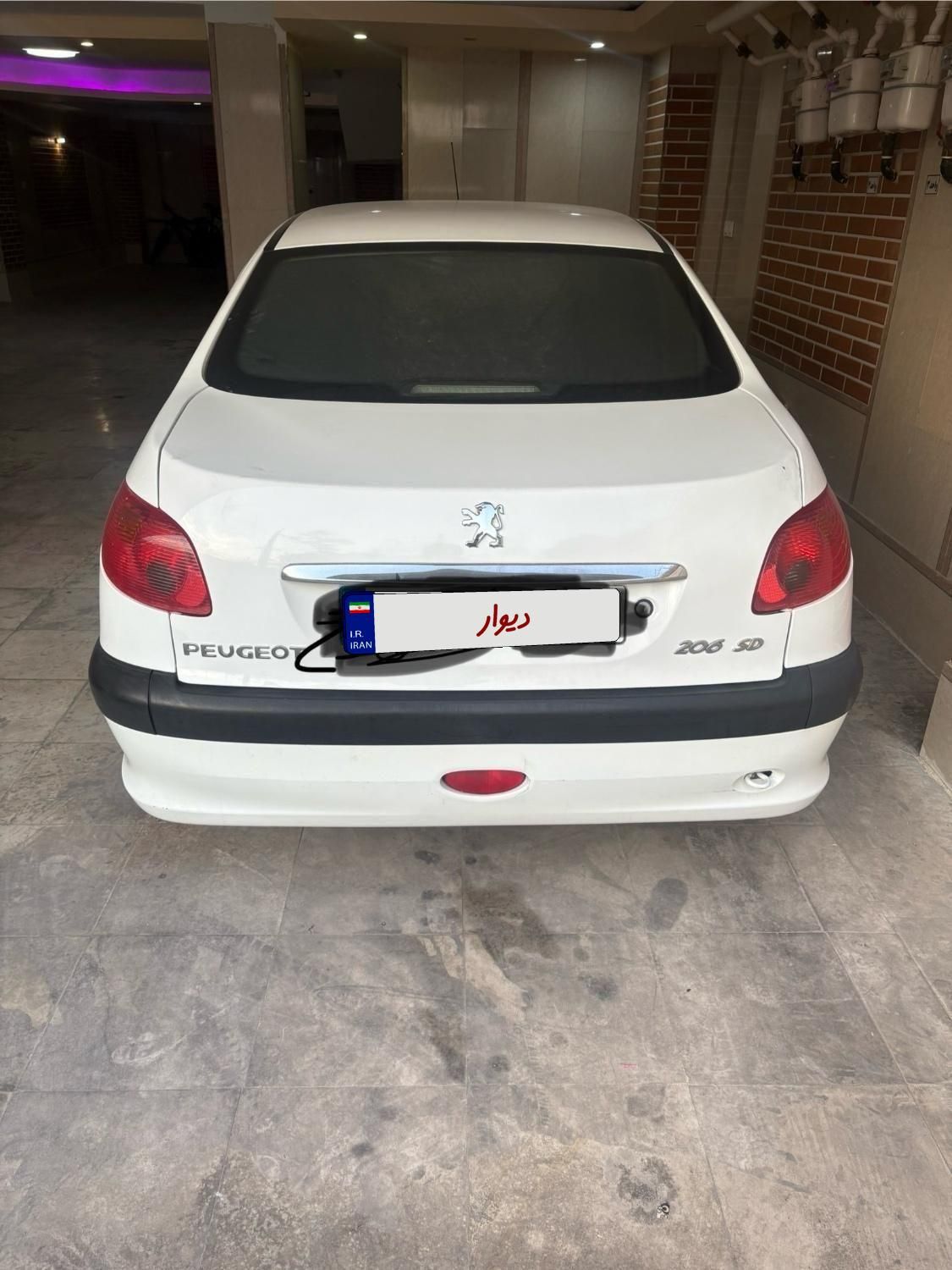 پژو ۲۰۶ صندوق دار v8 - 1390