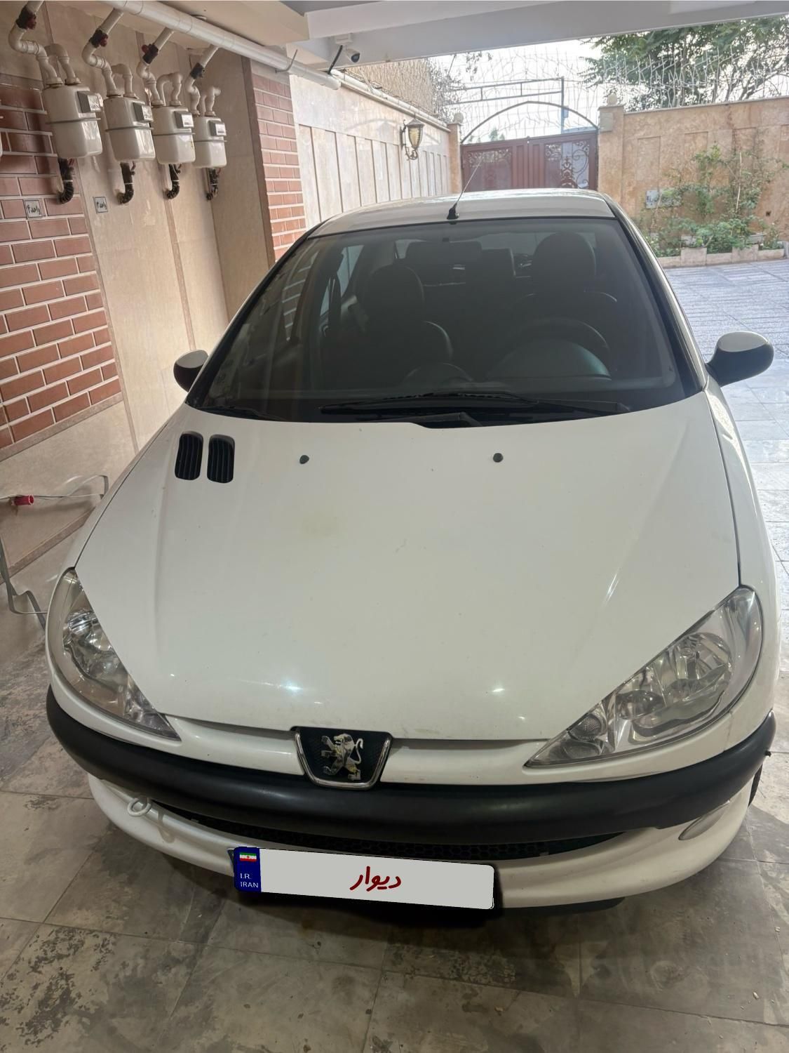 پژو ۲۰۶ صندوق دار v8 - 1390