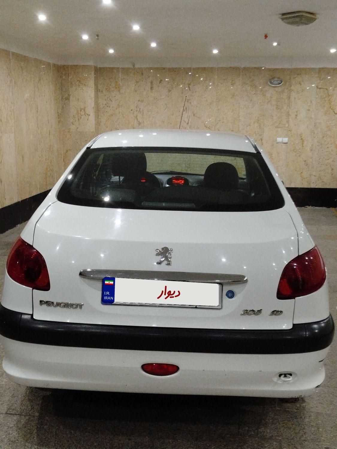 پژو ۲۰۶ صندوق دار v8 - 1396
