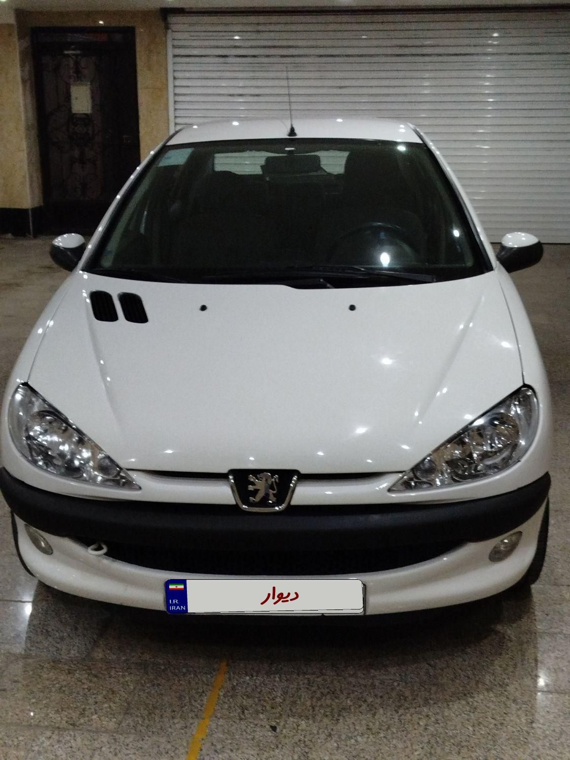 پژو ۲۰۶ صندوق دار v8 - 1396