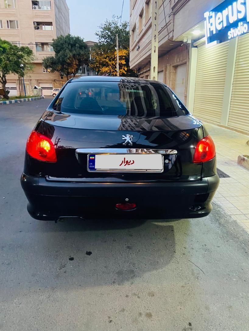 پژو ۲۰۶ صندوق دار v8 - 1394